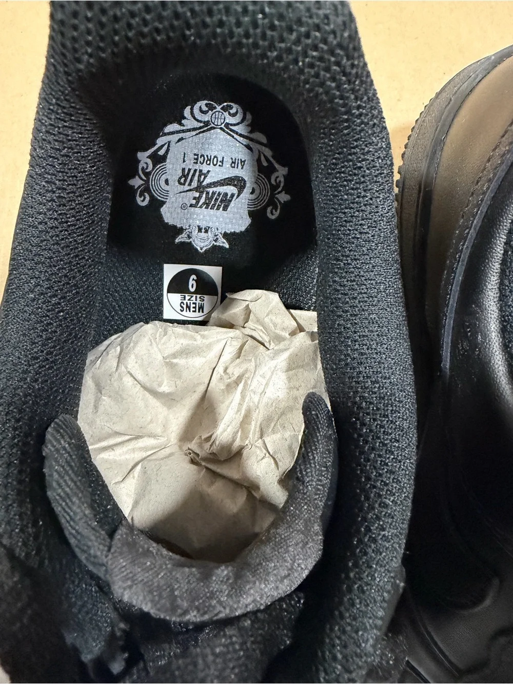 Nike Black Low-Top Sneakers — Men's Casual Trainers